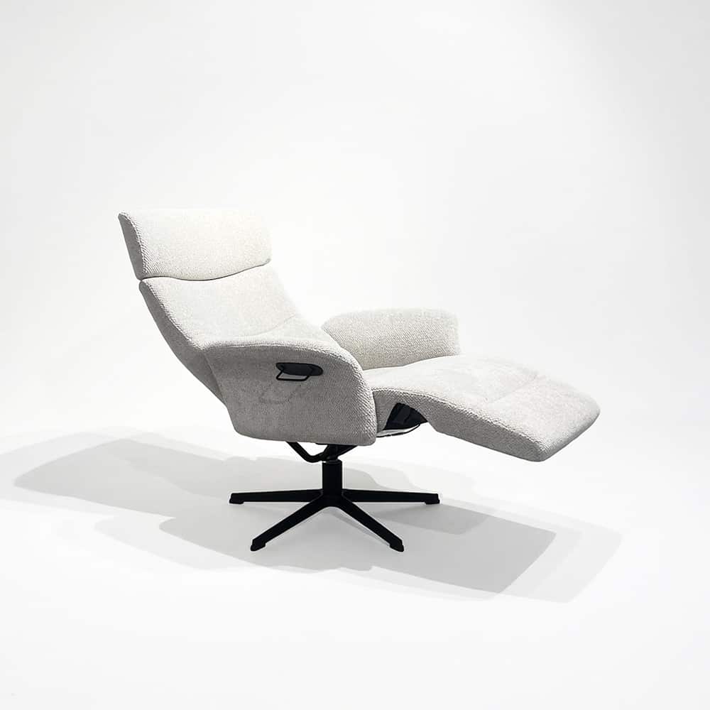 Master Hvilestol m/innebygd fothviler, Antero