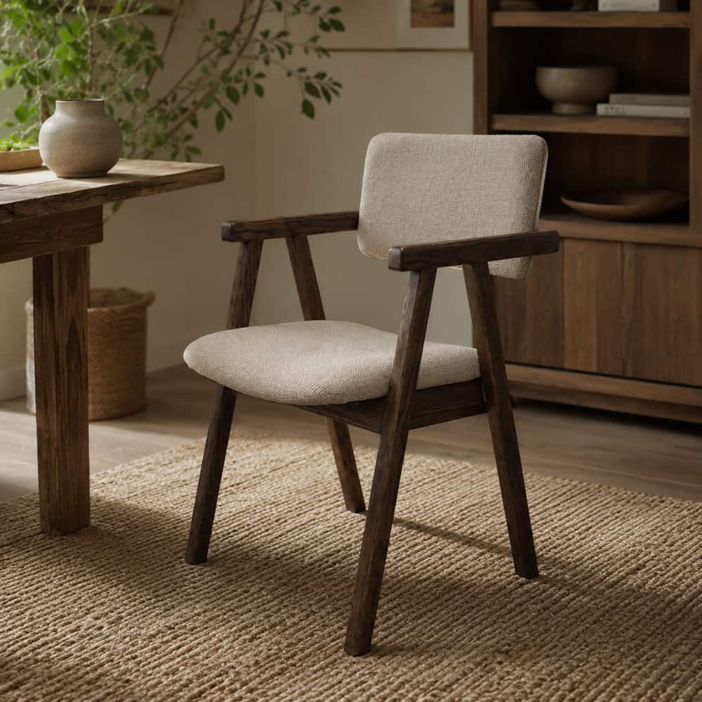 Fyn Spisestol, brunbeiset eik, beige tekstil