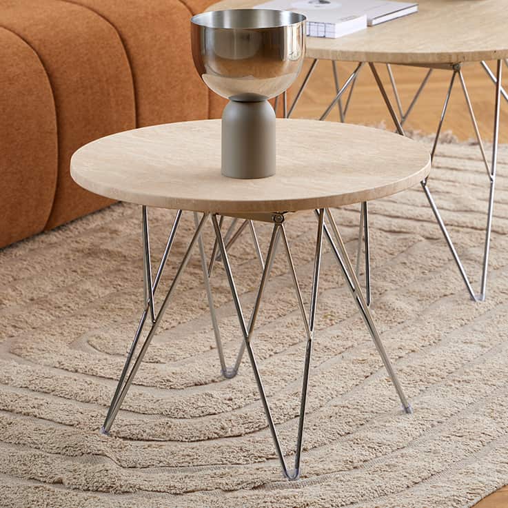 Prunus rundt hjørnebord, beige travertin bordplate, krom metall Ø55x41 cm