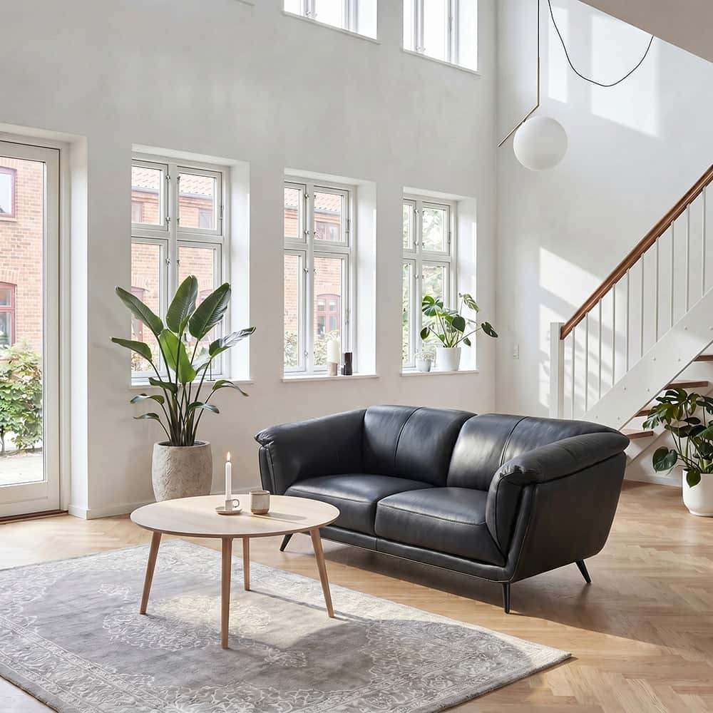 Parma 2-seter sofa, hel hud, sort