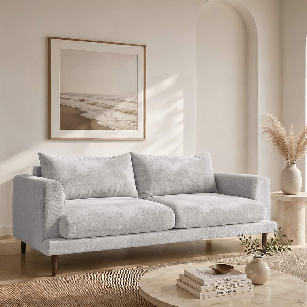Marie 3-seter sofa, Lamb 02 creme, brune treben