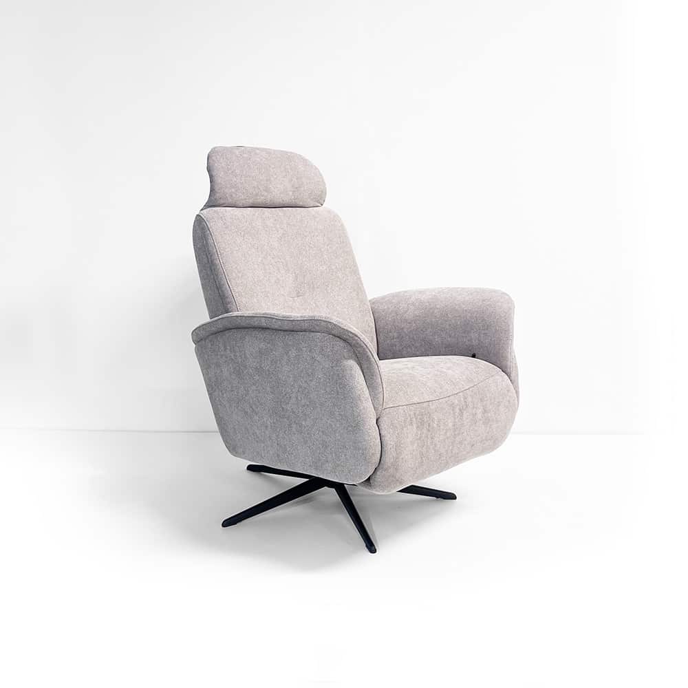 Louise hvilestol, Manuell,  Storm 9492 cool beige, sokkel PBS sort