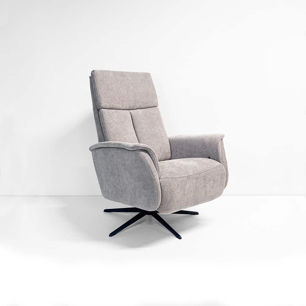 Sanna hvilestol, Medium Manuell,  Storm 9492 cool beige, sokkel PBS  Polaris sort