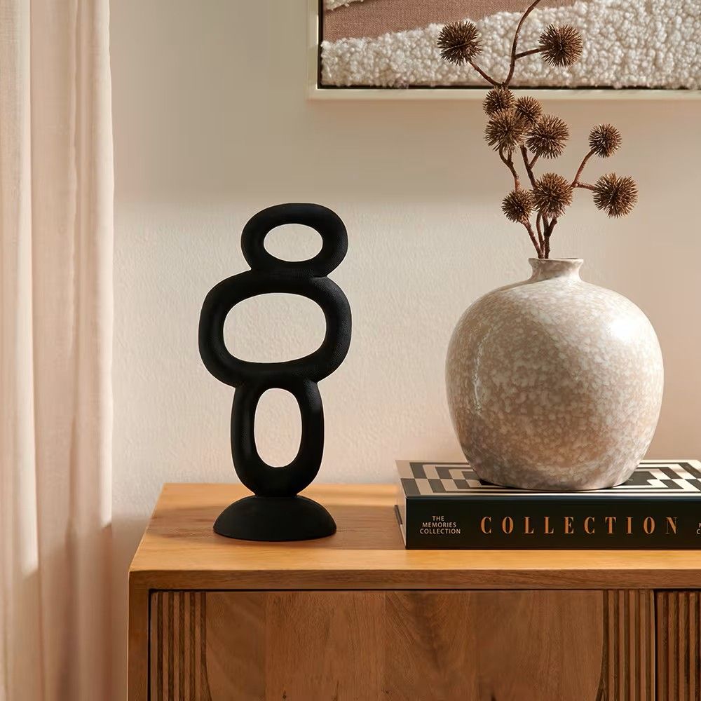 Nele Skulptur, Svart, H28 cm